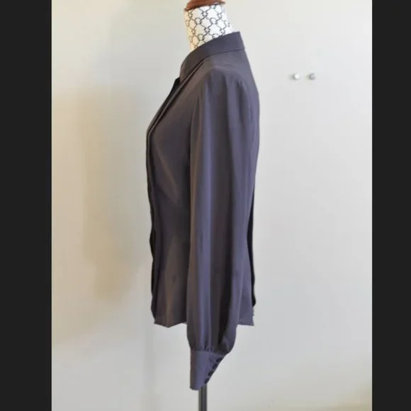 CUE - Womens button up grey blouse - Size 6 - Picture 4 of 6